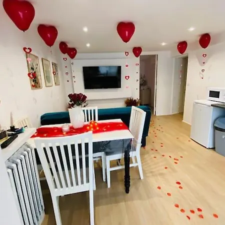 Apartment T2 Avec Jacuzzi Et Jardin Pres De Giverny Et De La Roche-guyon *