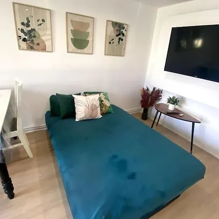 Apartment T2 Avec Jacuzzi Et Jardin Pres De Giverny Et De La Roche-guyon Bonnieres-sur-Seine