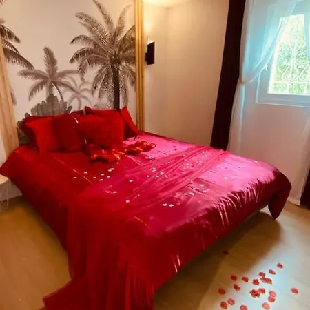 T2 Avec Jacuzzi Et Jardin Pres De Giverny Et De La Roche-guyon Apartment