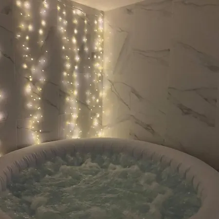 T2 Avec Jacuzzi Et Jardin Pres De Giverny Et De La Roche-guyon Apartment